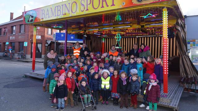 160215_traditie-verder-gezet-op-de-kermis-achterbos_bron_yvo_geerts_foto_yvo_Geerts