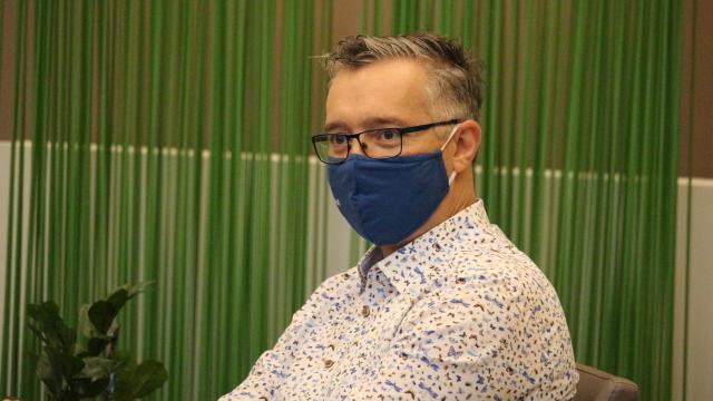 Vlaams minister van Welzijn en Volksgezondheid Wouter Beke op bezoek in woonzorgcentrum Ten Hove